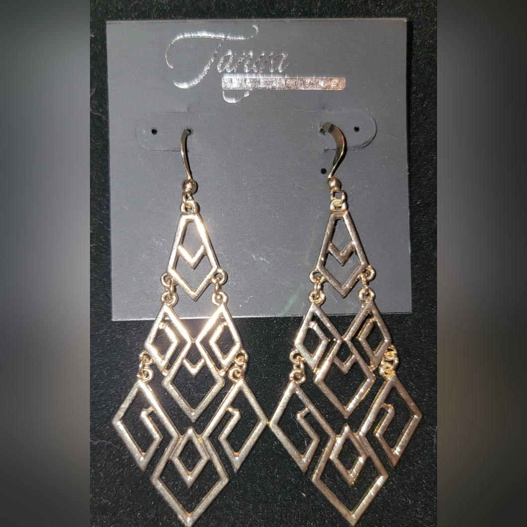 Geometric Dangle Earrings 7$